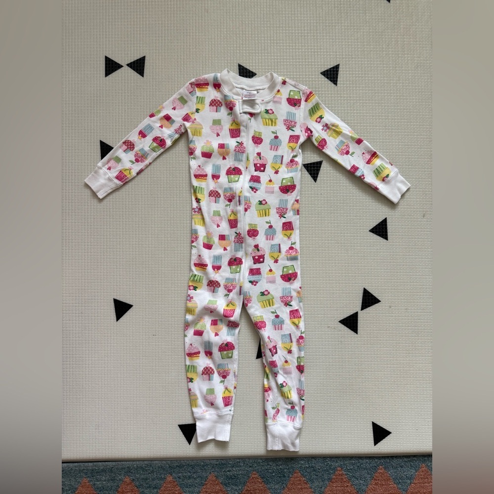Hanna Andersson|Baby girl,toddler Cupcake Print Footless pajamas,organic cotton• - Picture 2 of 6